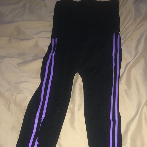 Beautiful Women’s Leggings - Picture 2 of 2